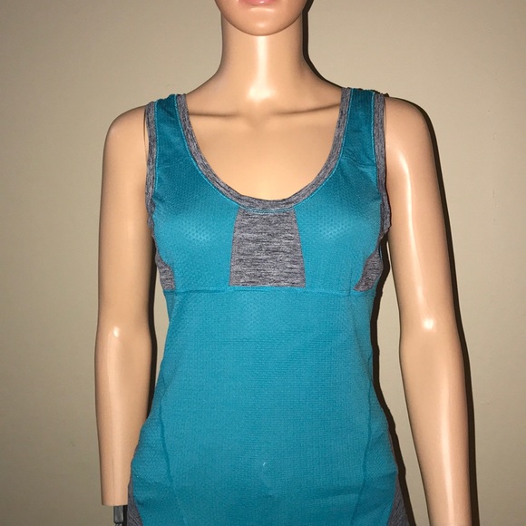 LuluLemon tank top size 6 - Picture 6 of 6